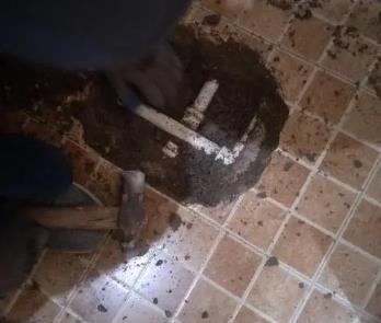 乐山市卫生间漏水维修公司为您分享下卫生间渗水如何处理及注意事项